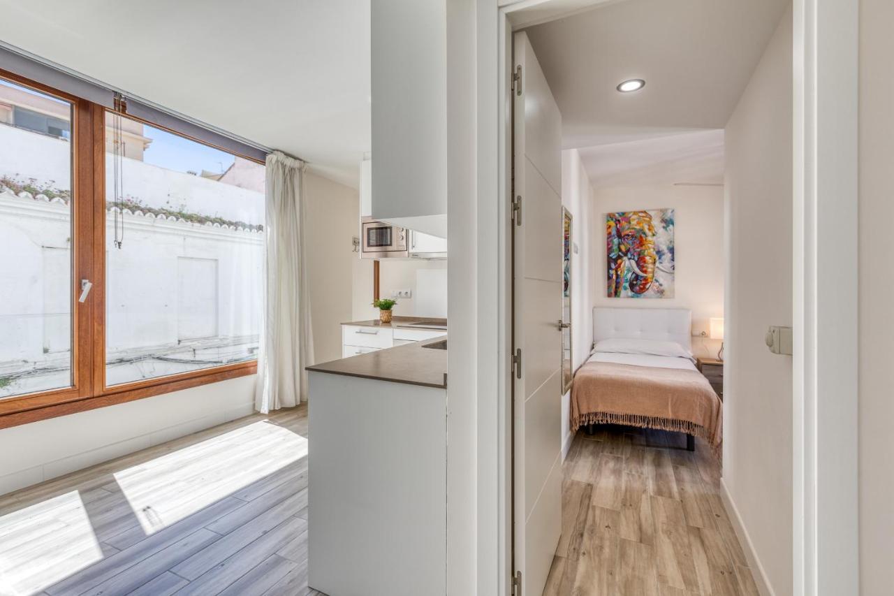 Hanami Estepona Centro 1B Apartment Luaran gambar