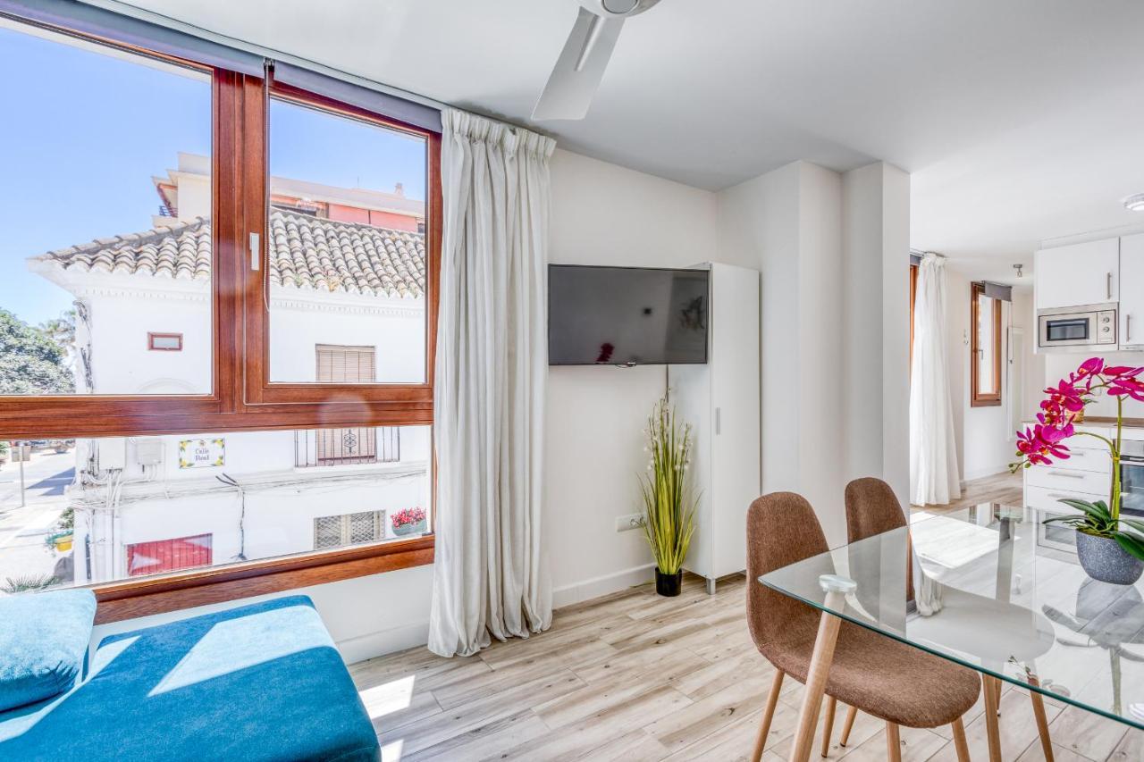Hanami Estepona Centro 1B Apartment Luaran gambar